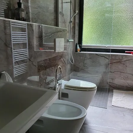 Exklusive 2 ZKB 68qm gegenüber Schlossgarten in 5 Min zur City *